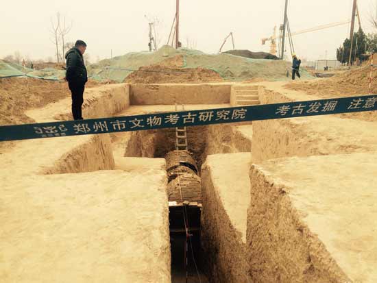 郑州一工地发现的金字塔状古墓