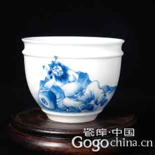 借一泓昌江水，景德镇陶瓷文化流向世界