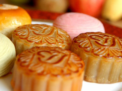 中秋节月饼的历史可追溯到三千多年前