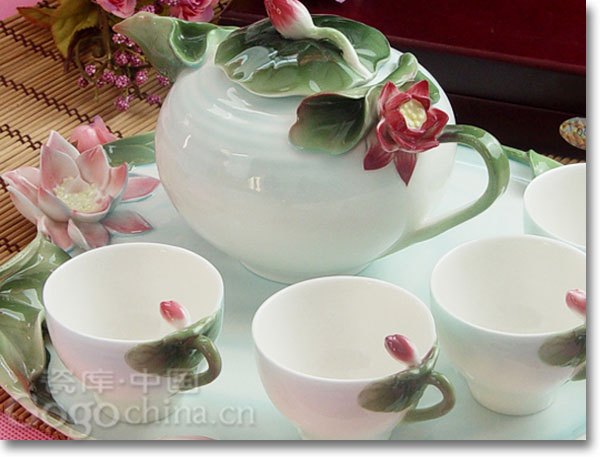 陶艺茶具与小作坊茶具风格多样材质多样,不愧为喝茶器皿的