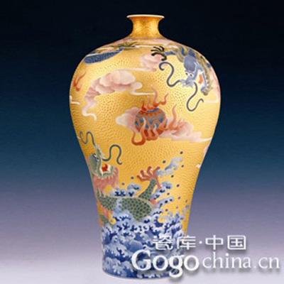 釉下五彩描金双龙戏珠陶瓷艺术花瓶