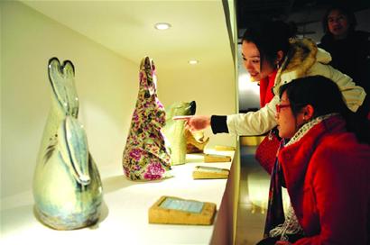 传扬陶瓷文化，景德镇陶瓷作品走近上海