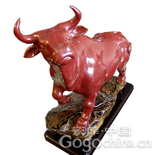 为什么盛泰中国红牛瓷雕卖的很好