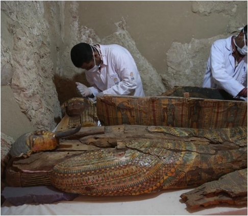 埃及考古重大发现 3500年前的墓葬 8具木乃伊与彩绘木棺